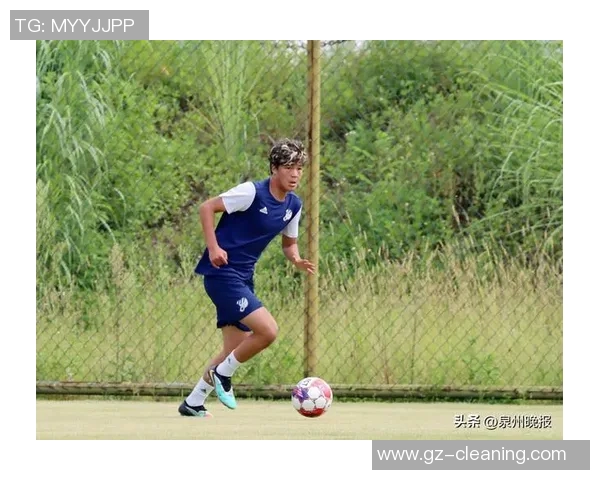 足球明星的成长之路：训练中的小故事与启示分享